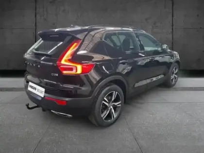 Photo 6 Volvo Xc40  D3 AdBlue 150ch R-Design Geartronic 8