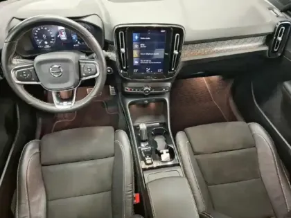 Photo 12 Volvo Xc40  D3 AdBlue 150ch R-Design Geartronic 8