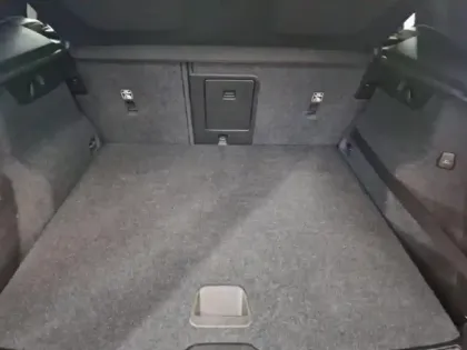 Photo 9 Volvo Xc40  D3 AdBlue 150ch R-Design Geartronic 8