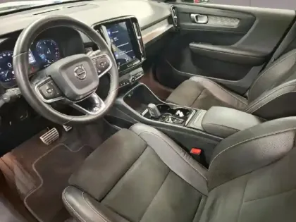 Photo 10 Volvo Xc40  D3 AdBlue 150ch R-Design Geartronic 8