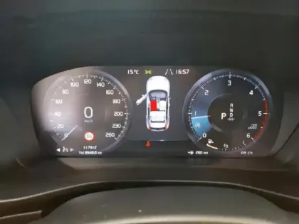 Photo 13 Volvo Xc40  D3 AdBlue 150ch R-Design Geartronic 8