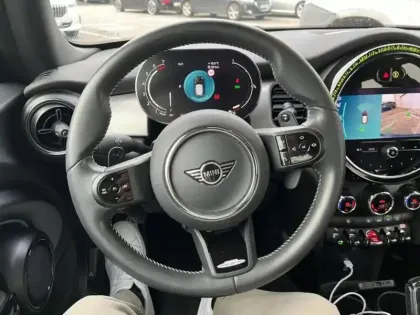 Photo 9 Mini Mini  Cooper S 178ch  John Cooper Works BVA7