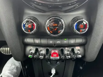 Photo 7 Mini Mini  Cooper S 178ch  John Cooper Works BVA7