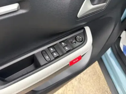 Photo 11 Citroën C3  1.2 PureTech 100ch MAX