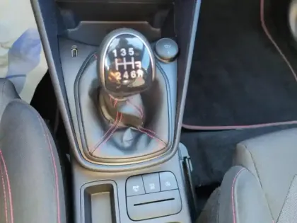 Photo 8 Ford Fiesta  1.0 Flexifuel 95ch ST-Line 5p