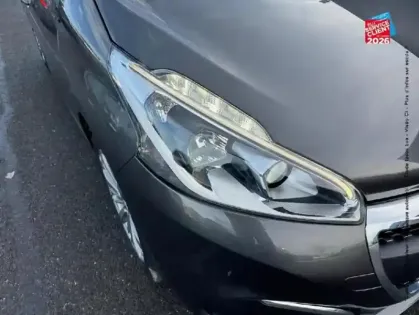 Photo 12 Peugeot 208  1.2 PureTech 82ch E6.c Signature 5p