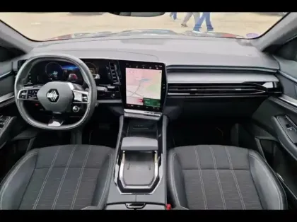 Photo 8 Renault Austral  1.2 E-Tech full hybrid 200ch Techno