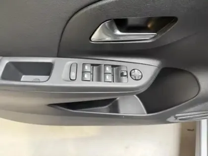 Photo 10 Opel Corsa  1.2 Turbo 100ch GS