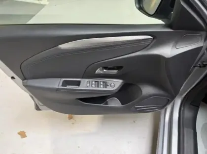 Photo 9 Opel Corsa  1.2 Turbo 100ch GS