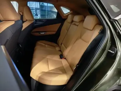 Photo 10 Lexus Nx  450h+ Luxe 4WD Pack Design