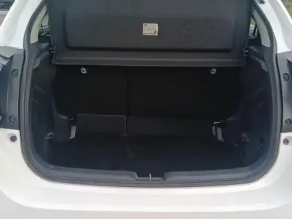 Photo 12 Toyota Yaris  116h Dynamic 5p MC24