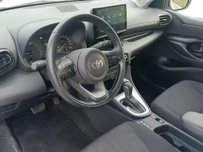 Photo 14 Toyota Yaris  116h Dynamic 5p MC24