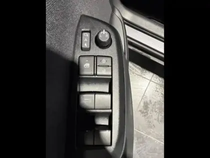 Photo 12 Toyota Yaris  Cross 116h Dynamic MC24