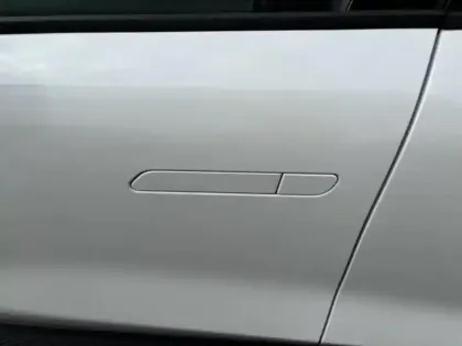 Photo 11 Renault Scenic  E-Tech Electric 220ch Techno option Iconic grande autonomie -25