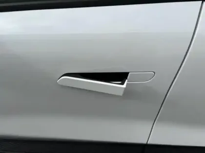 Photo 10 Renault Scenic  E-Tech Electric 220ch Techno option Iconic grande autonomie -25