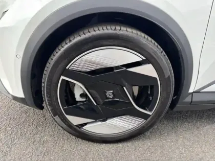 Photo 8 Renault Scenic  E-Tech Electric 220ch Techno option Iconic grande autonomie -25