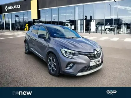 Photo 7 Renault Captur  1.6 E-Tech hybride 145ch Techno Fast Track