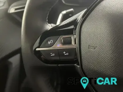Photo 13 Peugeot 2008  1.2 Hybrid 136ch Allure e-DCS6