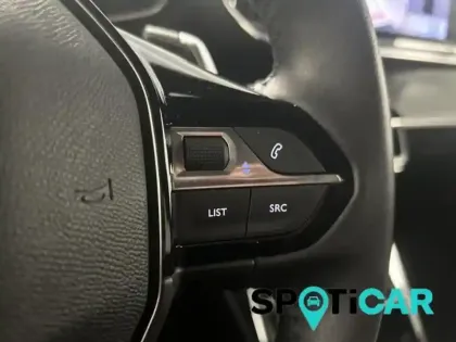 Photo 14 Peugeot 2008  1.2 Hybrid 136ch Allure e-DCS6