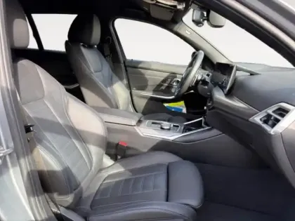 Photo 14 BMW Serie 3 Série 3 Touring 320dA xDrive 190ch M Sport