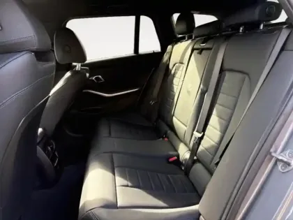 Photo 12 BMW Serie 3 Série 3 Touring 320dA xDrive 190ch M Sport