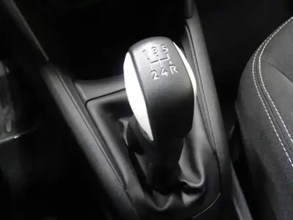 Photo 13 Peugeot 208  1.2 PureTech 68ch Like 5p