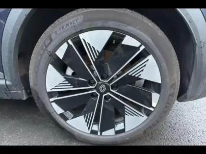 Photo 12 Renault Scenic  E-Tech Electric 220ch Techno grande autonomie -24