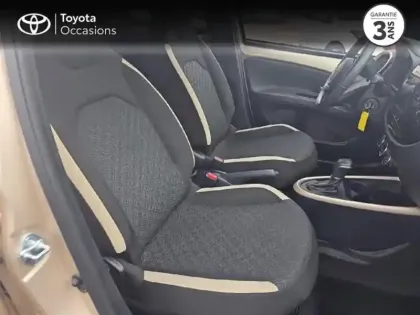 Photo 5 Toyota Aygo  X 1.0 VVT-i 72ch Design S-CVT MY23