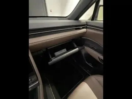 Photo 8 Lexus Lbx  1.5 136ch Elegant 2WD Pack Tech