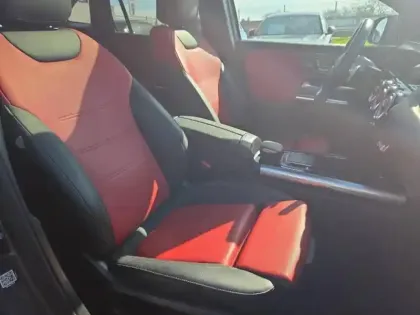 Photo 13 Mercedes GLA  250 e 160+102ch AMG Line 8G-DCT