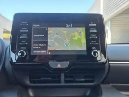 Photo 10 Toyota Yaris  116h Dynamic Business 5p + Programme Beyond Zero Academy MY22