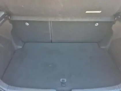 Photo 12 Toyota Yaris  116h Dynamic Business 5p + Programme Beyond Zero Academy MY22