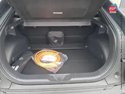 Photo 13 Toyota C-HR + 224ch 77kWh Design Grande Autonomie