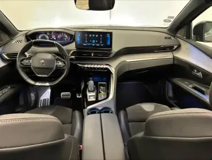 Photo 10 Peugeot 5008  1.6 PureTech 180ch S&S GT EAT8