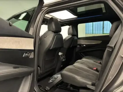 Photo 7 Peugeot 5008  1.6 PureTech 180ch S&S GT EAT8