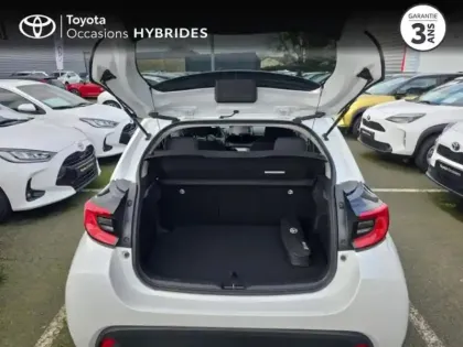 Photo 9 Toyota Yaris  116h Design 5p MC24