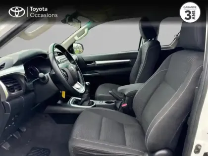 Photo 10 Toyota Hilux  2.4 D-4D 150ch X-Tra Cabine Légende 4WD