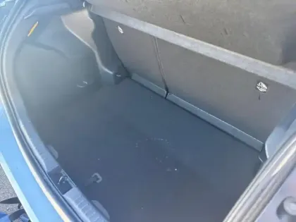 Photo 12 Toyota Yaris  116h Design 5p MC24