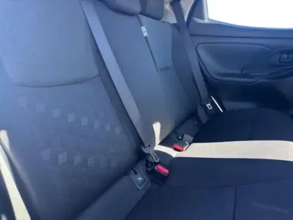 Photo 9 Toyota Yaris  116h Design 5p MC24