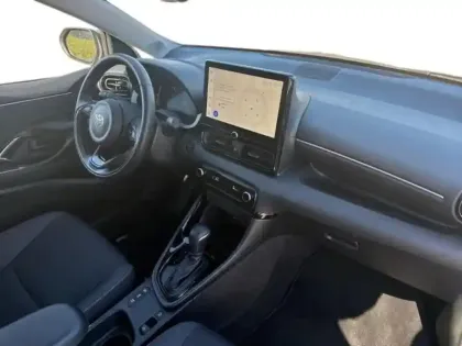 Photo 8 Toyota Yaris  116h Design 5p MC24