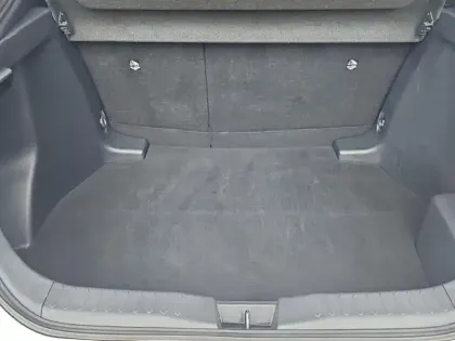 Photo 14 Toyota C-HR  2.0 Hybride 200ch Design NG23