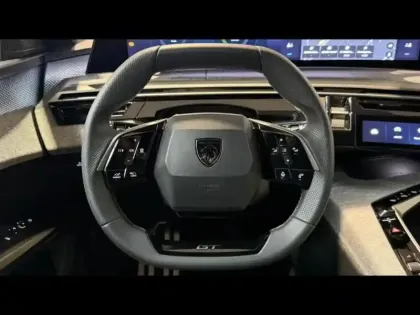 Photo 8 Peugeot 5008  Hybrid 145ch GT e-DCS6