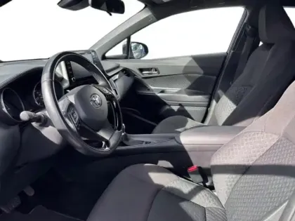 Photo 7 Toyota C-HR Gén. I Ph1 Dynamic 5