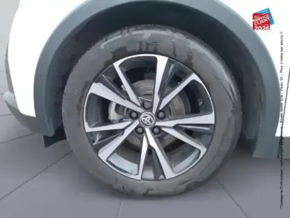 Photo 9 Toyota C-HR  2.0 Hybride 200ch Design NG23