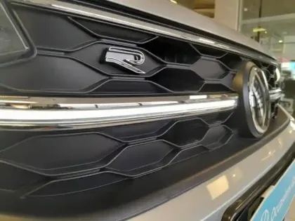 Photo 6 Volkswagen Taigo  1.0 TSI 116ch R-Line Edition DSG7