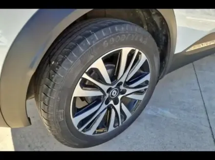 Photo 12 Renault Captur  1.3 TCe 160ch FAP Initiale Paris EDC -21