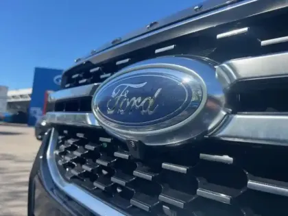 Photo 13 Ford Ranger Gén. IV (P703) Ph1 Platinum 4