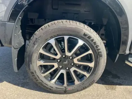 Photo 9 Ford Ranger Gén. IV (P703) Ph1 Platinum 4