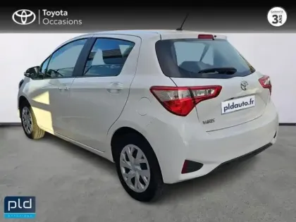 Photo 5 Toyota Yaris  110 VVT-i France Connect 5p RC19