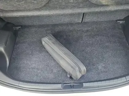 Photo 12 Toyota Yaris  110 VVT-i France Connect 5p RC19